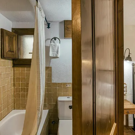 Habitacions Mas Fuselles Vendégház 3*