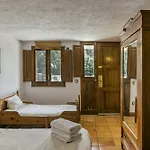 Habitacions Mas Fuselles Pensionat 3*