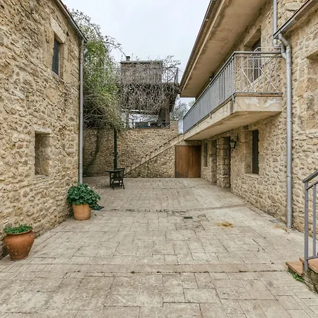 Guest house Habitacions Mas Fuselles Girona