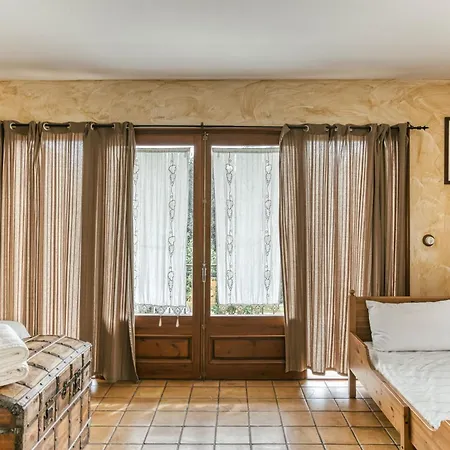 Habitacions Mas Fuselles Guest house 3*