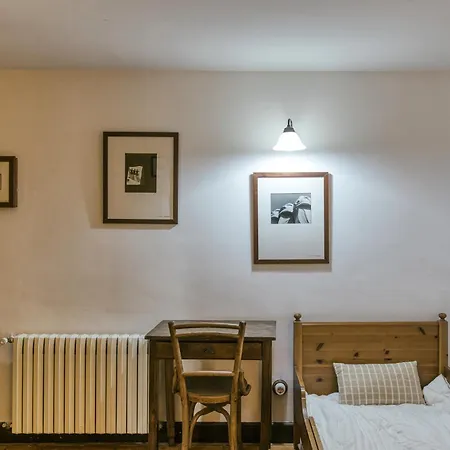 Habitacions Mas Fuselles Guest house