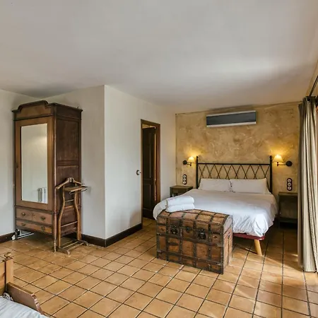 Guest house Habitacions Mas Fuselles 3*