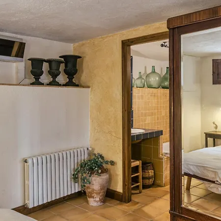 Habitacions Mas Fuselles 3* Girona