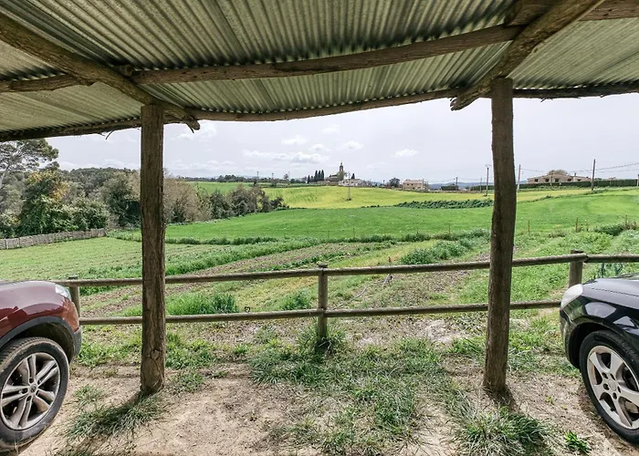 Habitacions Mas Fuselles بيت ضيافة