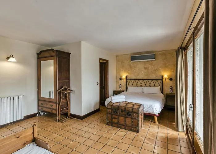 بيت ضيافة Habitacions Mas Fuselles 3*