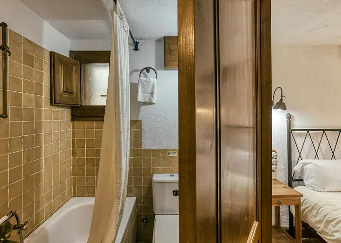 Habitacions Mas Fuselles Πανσιόν 3*