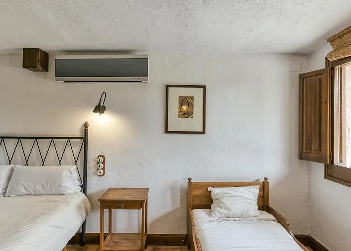 Habitacions Mas Fuselles 3*