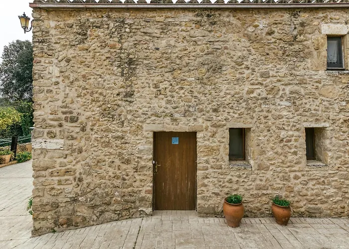 Habitacions Mas Fuselles Πανσιόν 3*