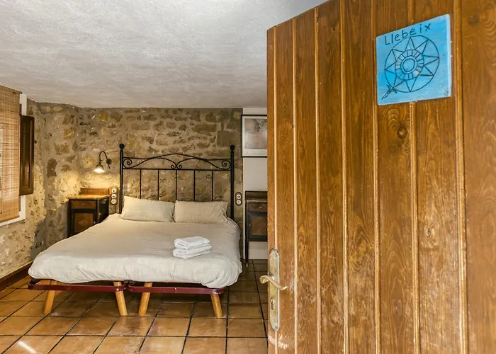 Habitacions Mas Fuselles 3*